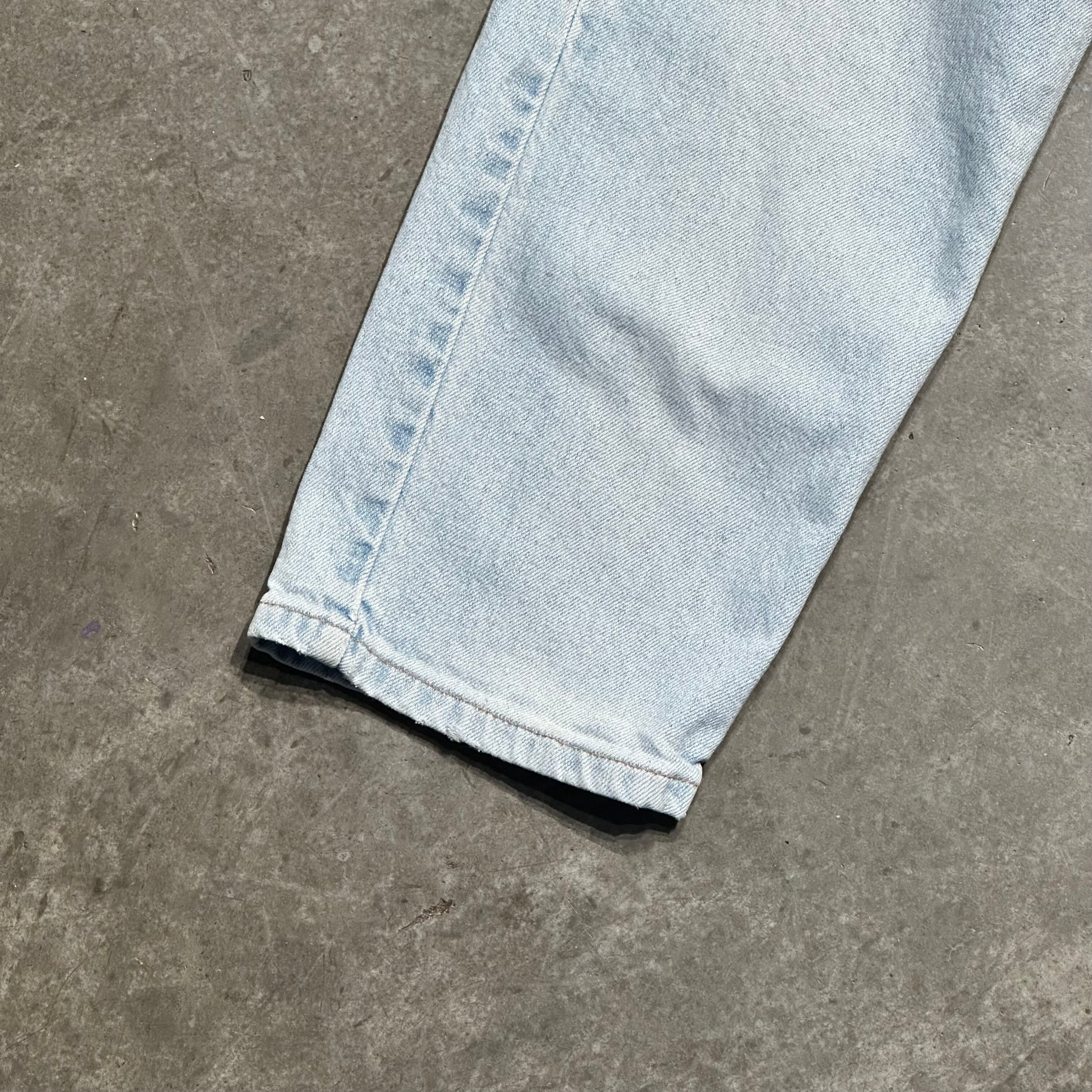 2001 Levis 550