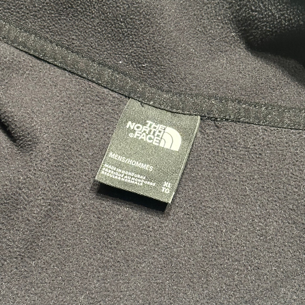The North Face Quarter Zip Pullover
