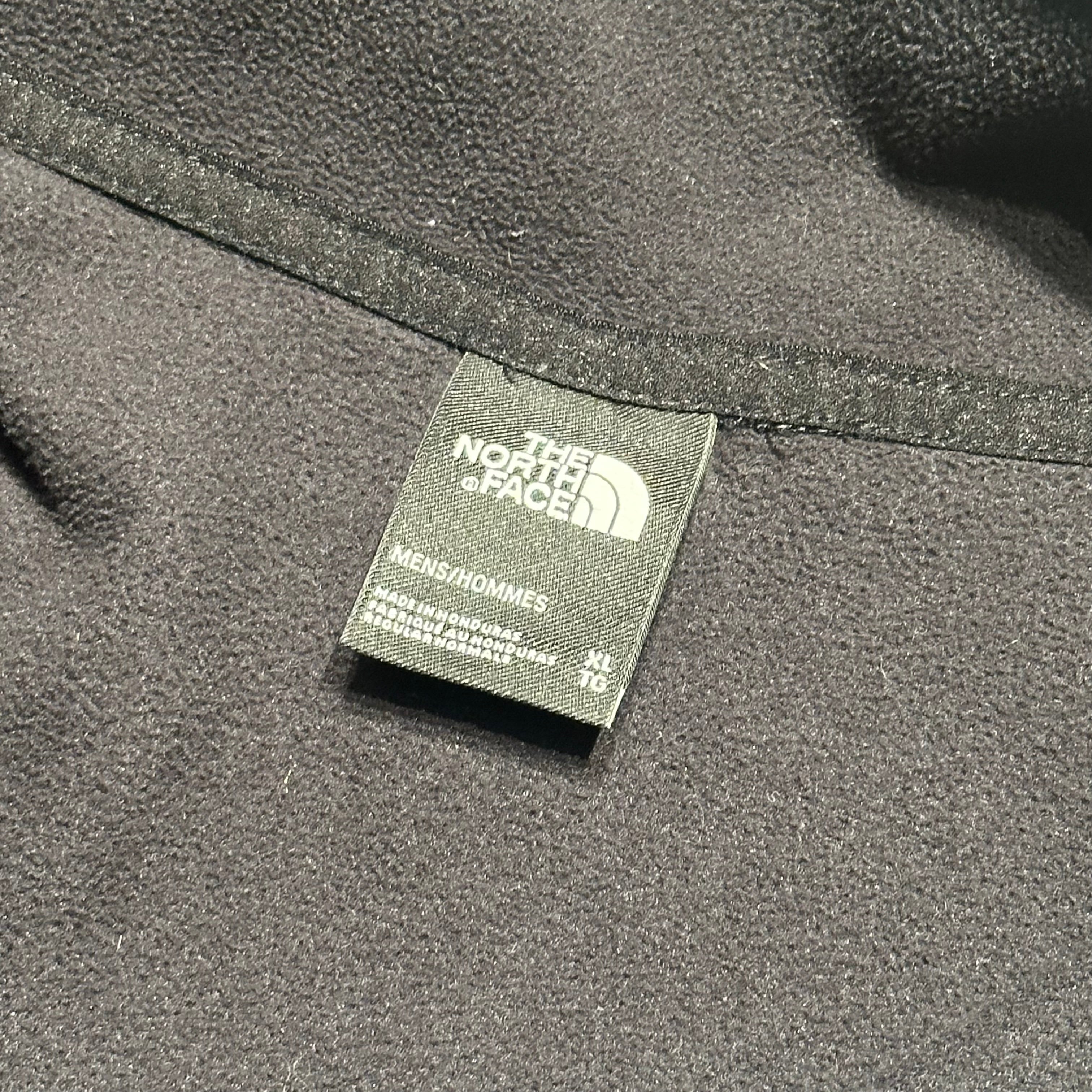 The North Face Quarter Zip Pullover