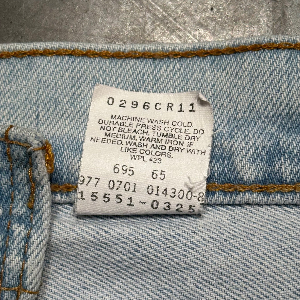 2001 Levis 550