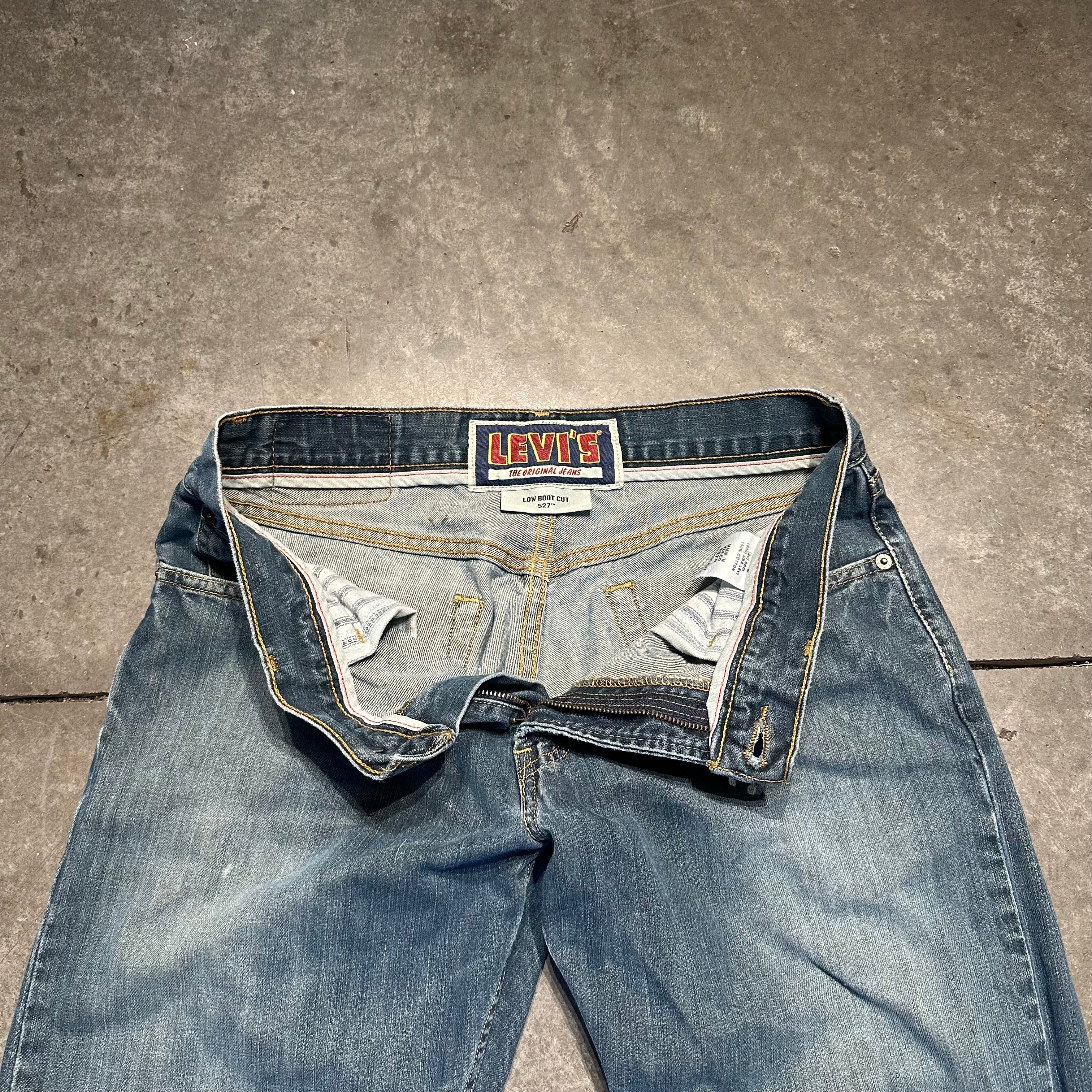 Levi's 527 Low Bootcut