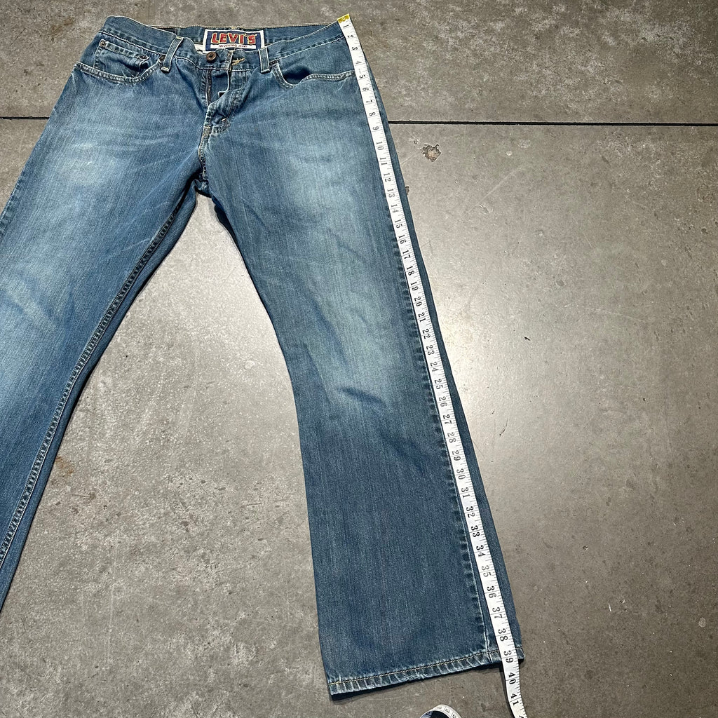 Levi's 527 Low Bootcut