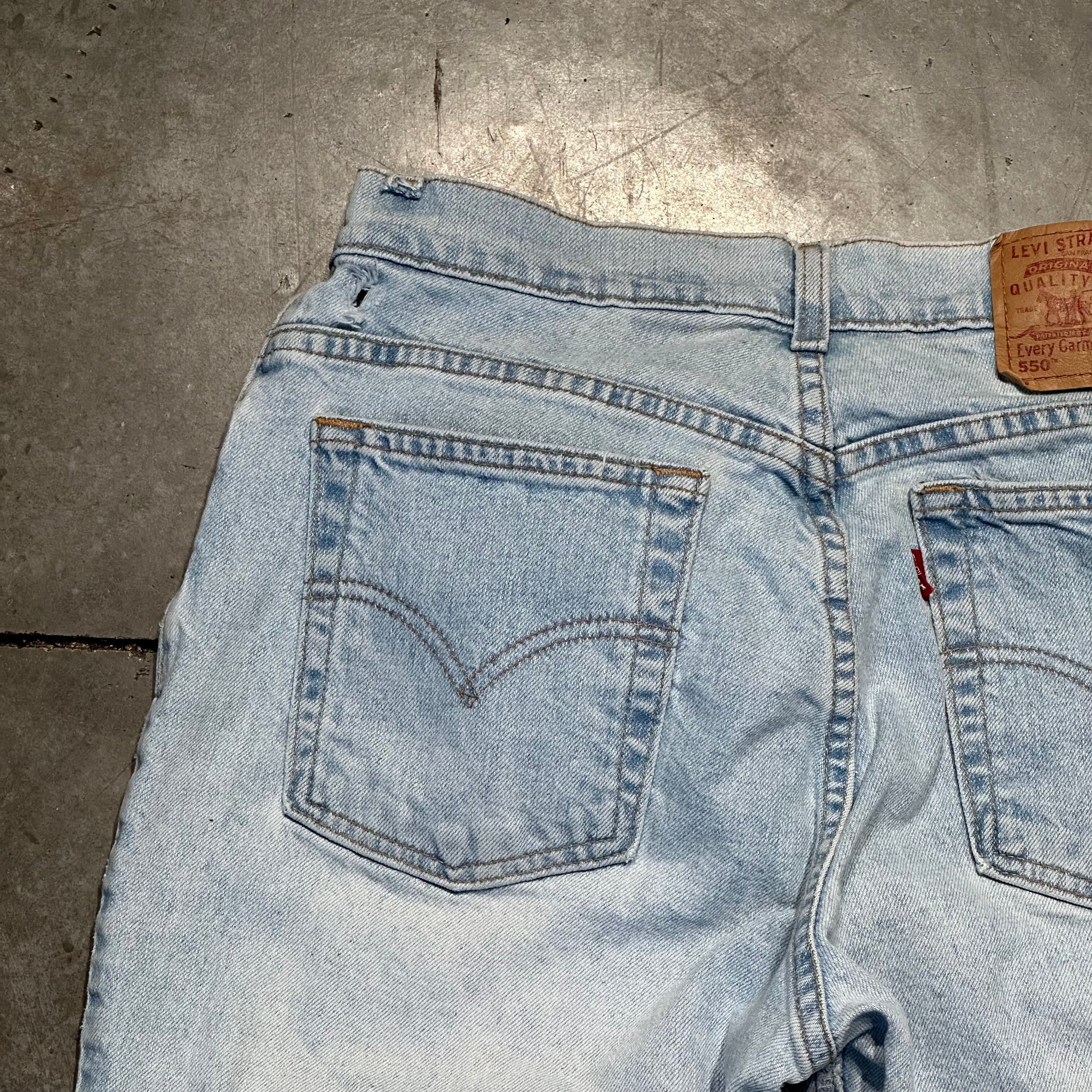 2001 Levis 550